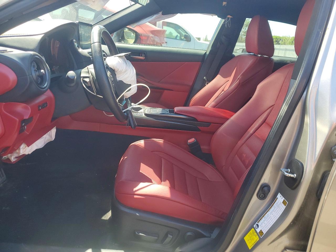 2023 LEXUS IS