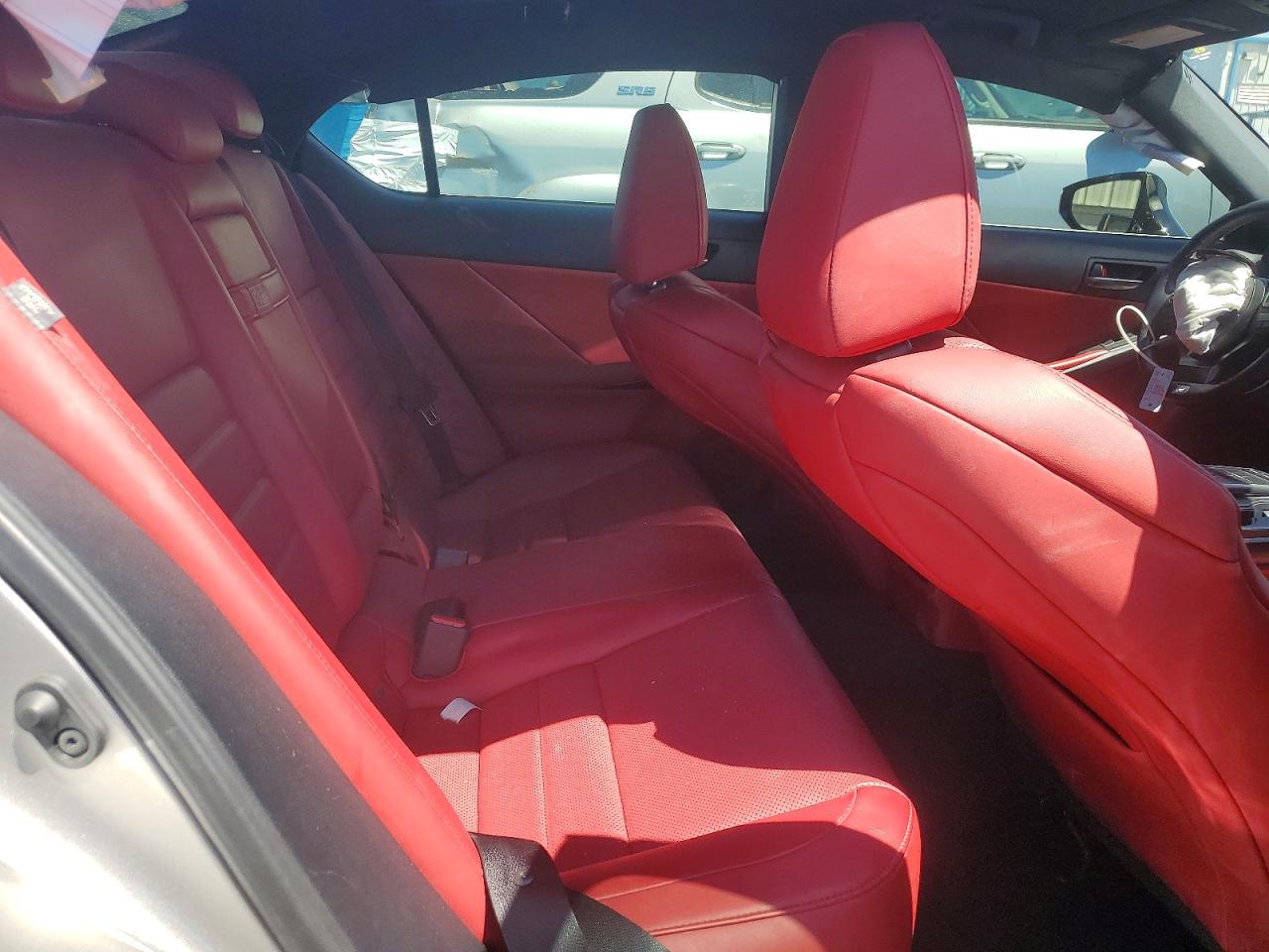 2023 LEXUS IS