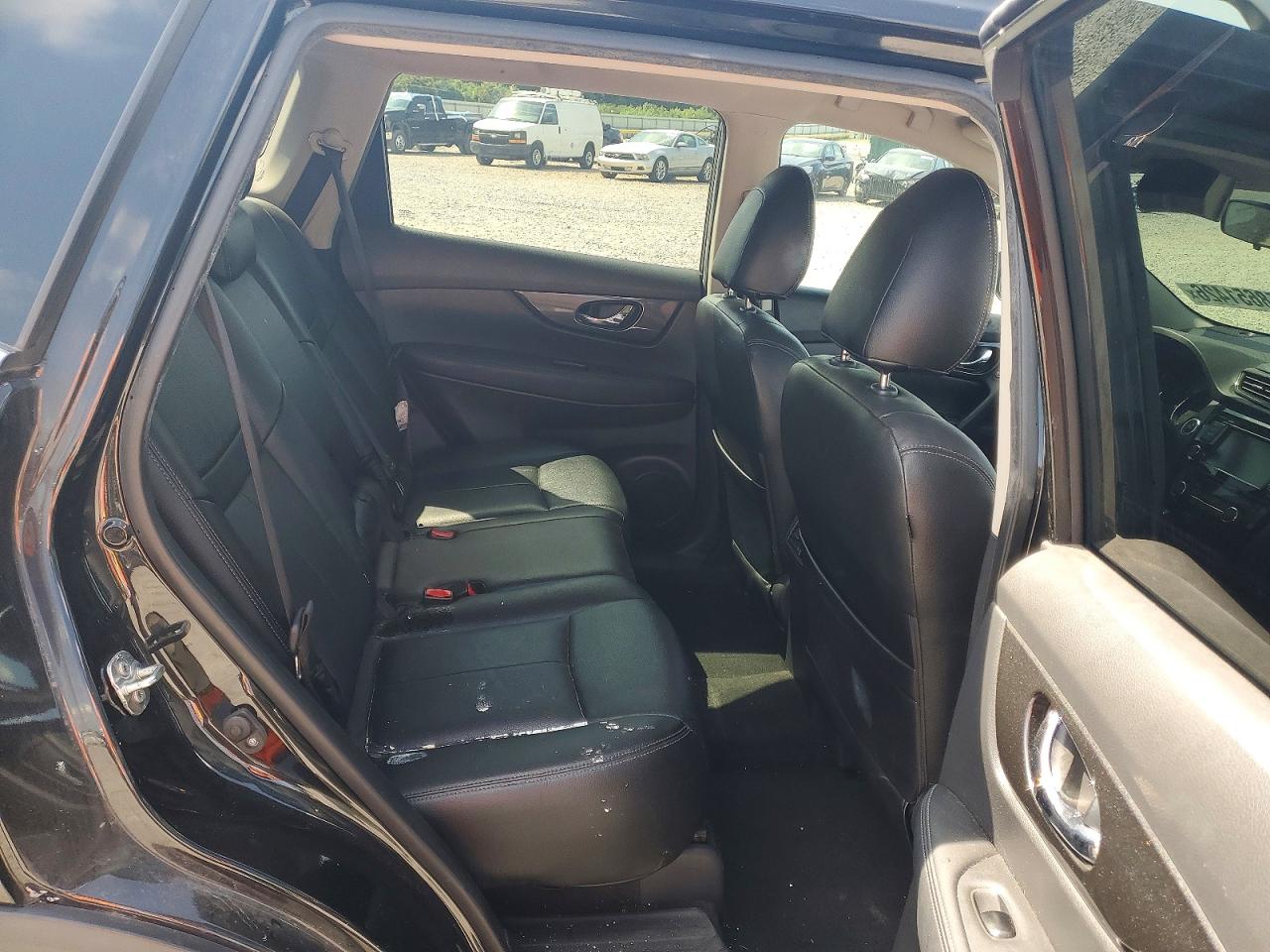 2019 NISSAN ROGUE