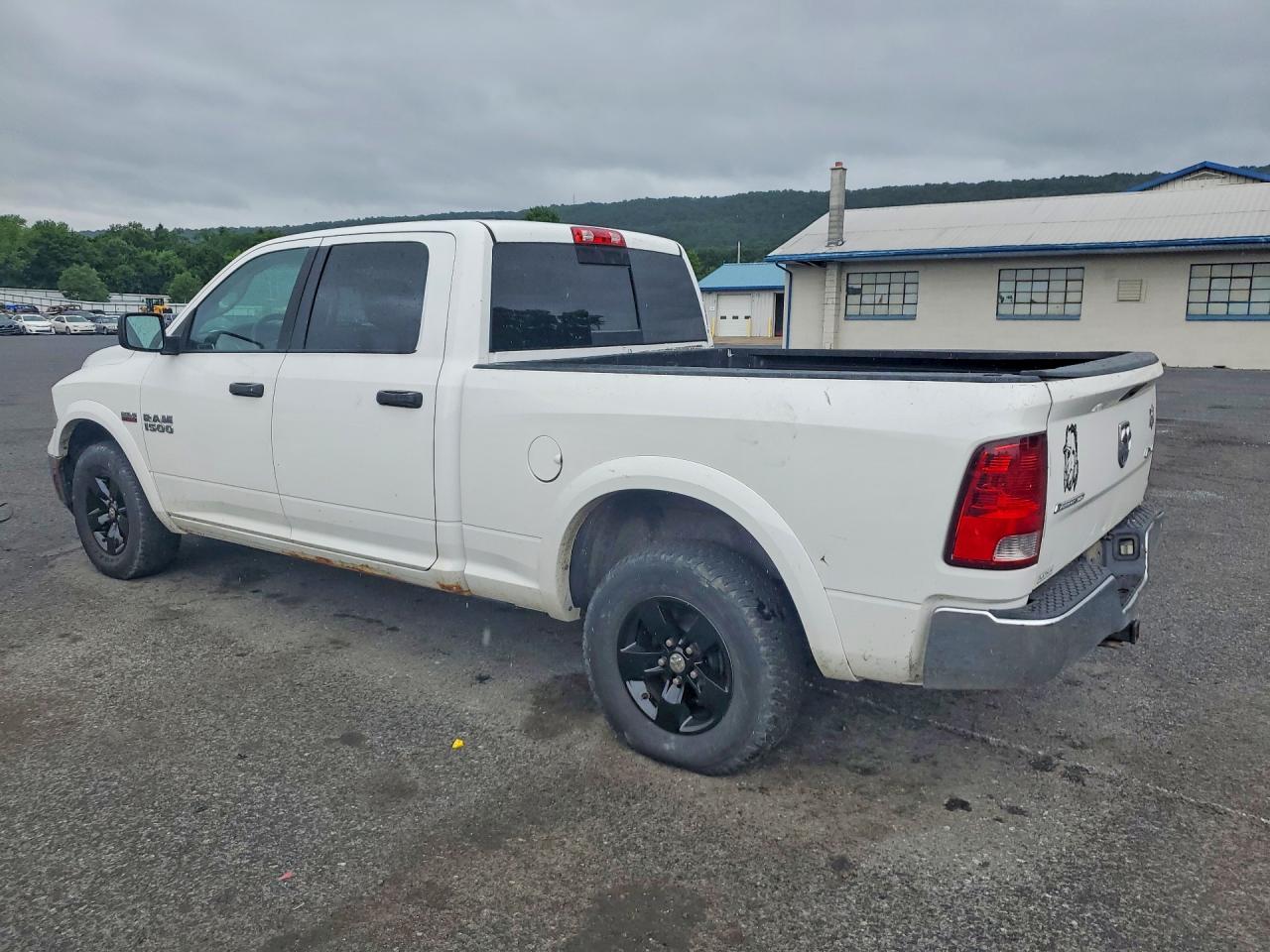 2015 RAM SLT
