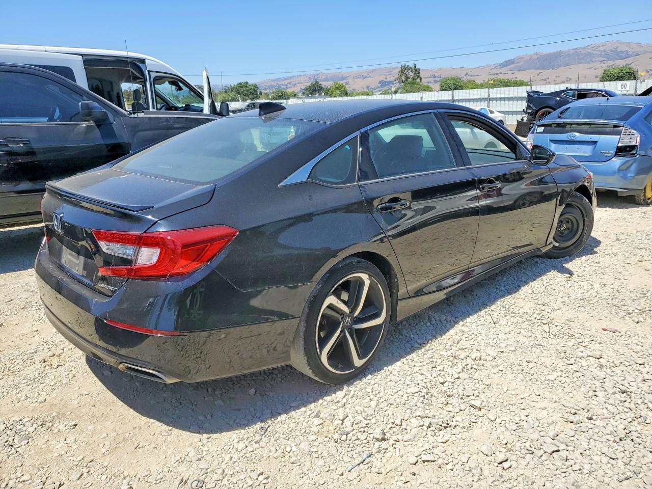 2019 HONDA ACCORD