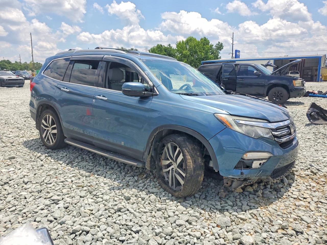2016 HONDA PILOT