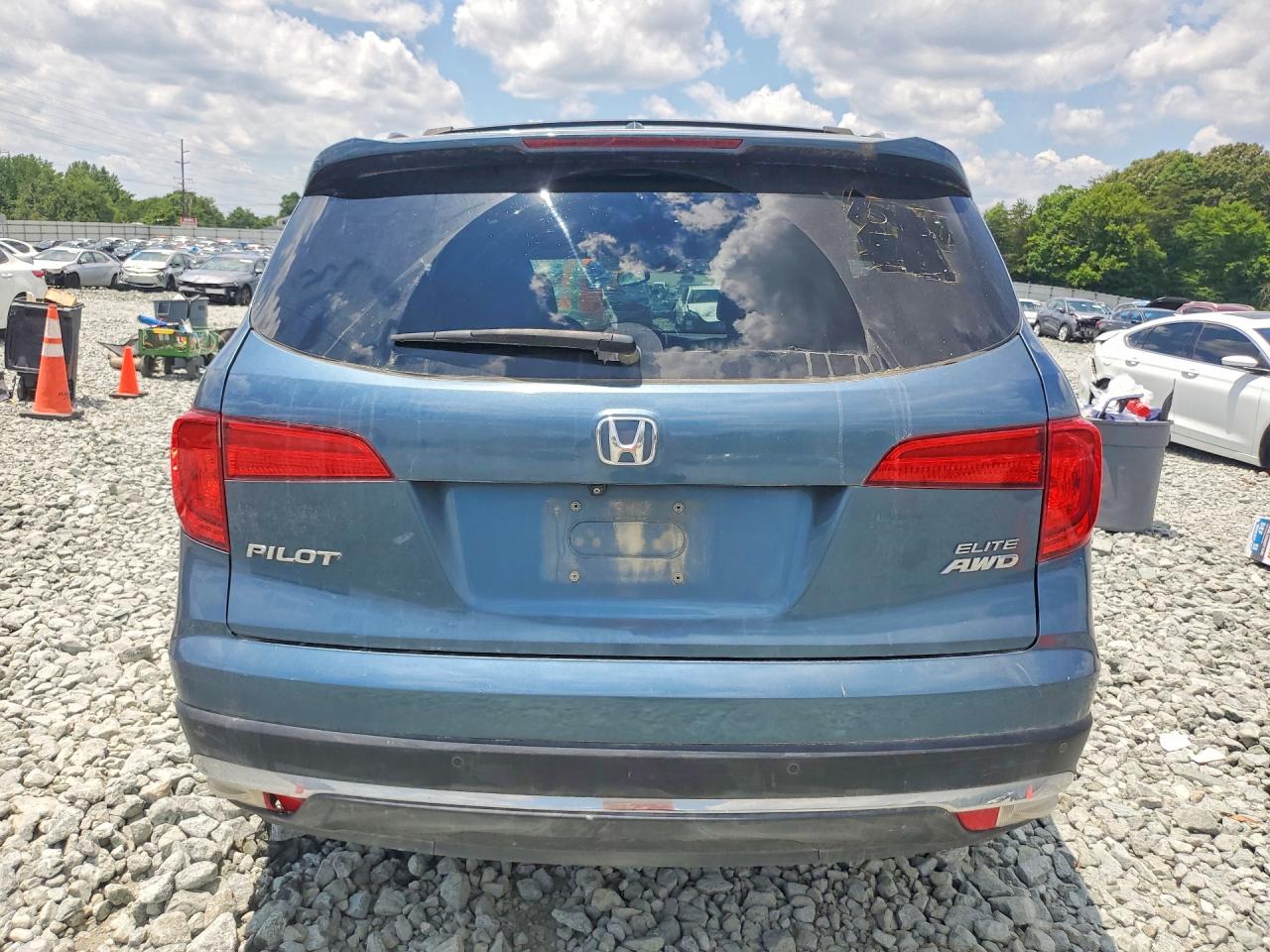 2016 HONDA PILOT
