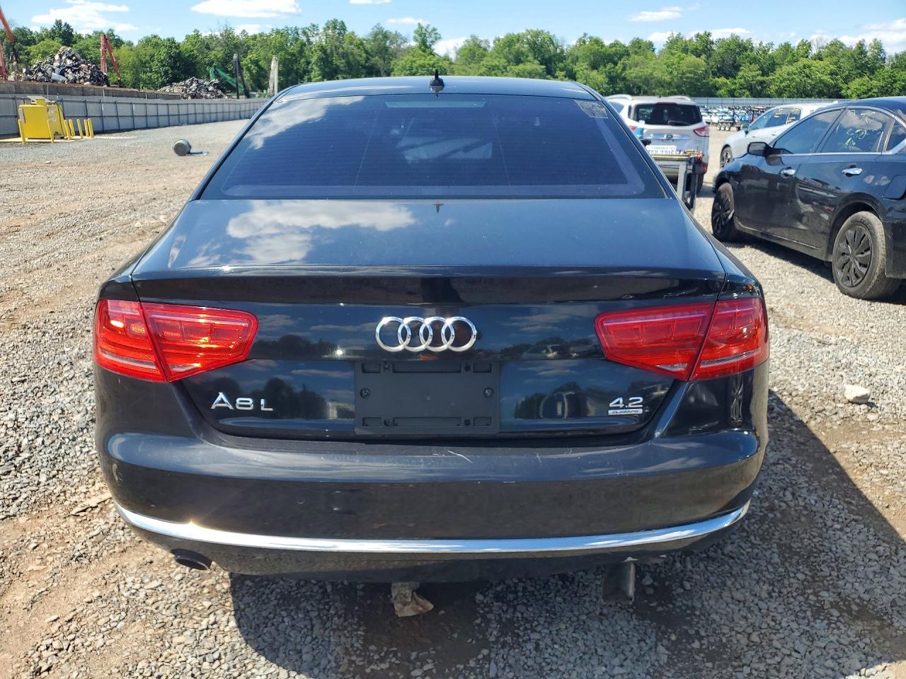 2012 AUDI A8