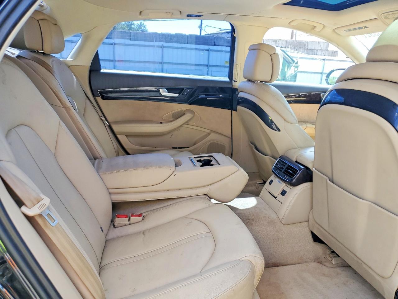 2012 AUDI A8