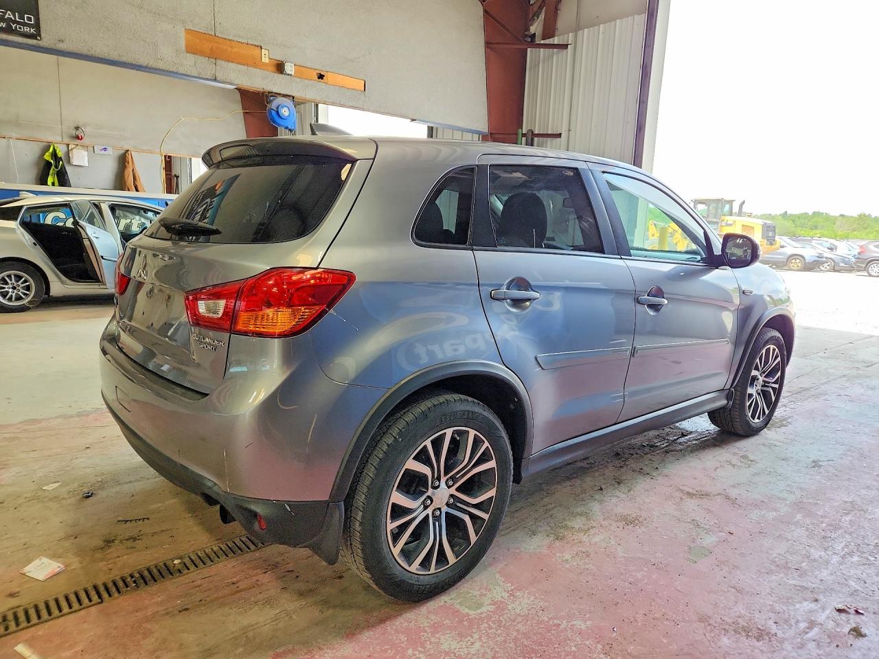 2017 MITSUBISHI OUTLANDER