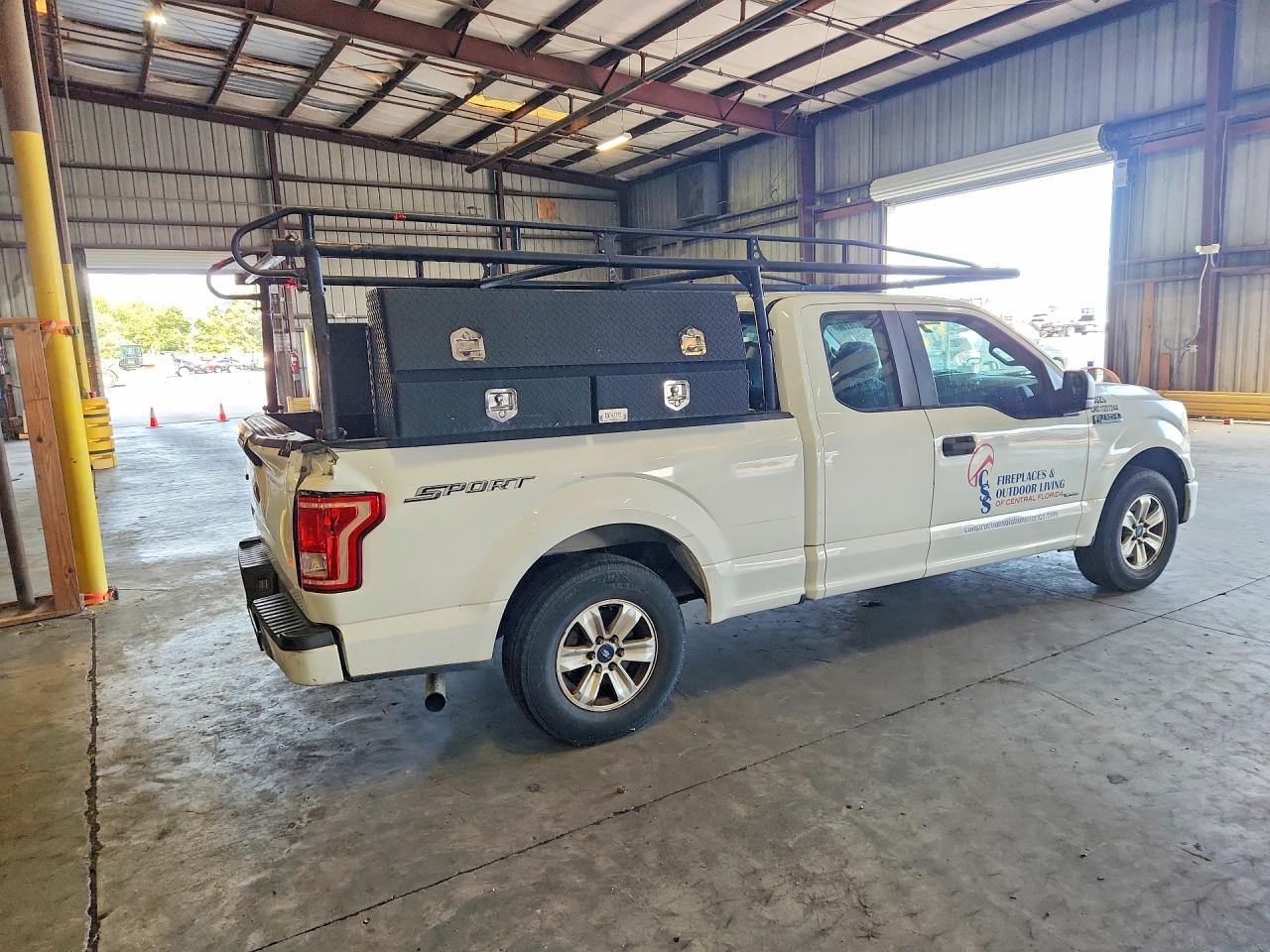 2017 FORD F150