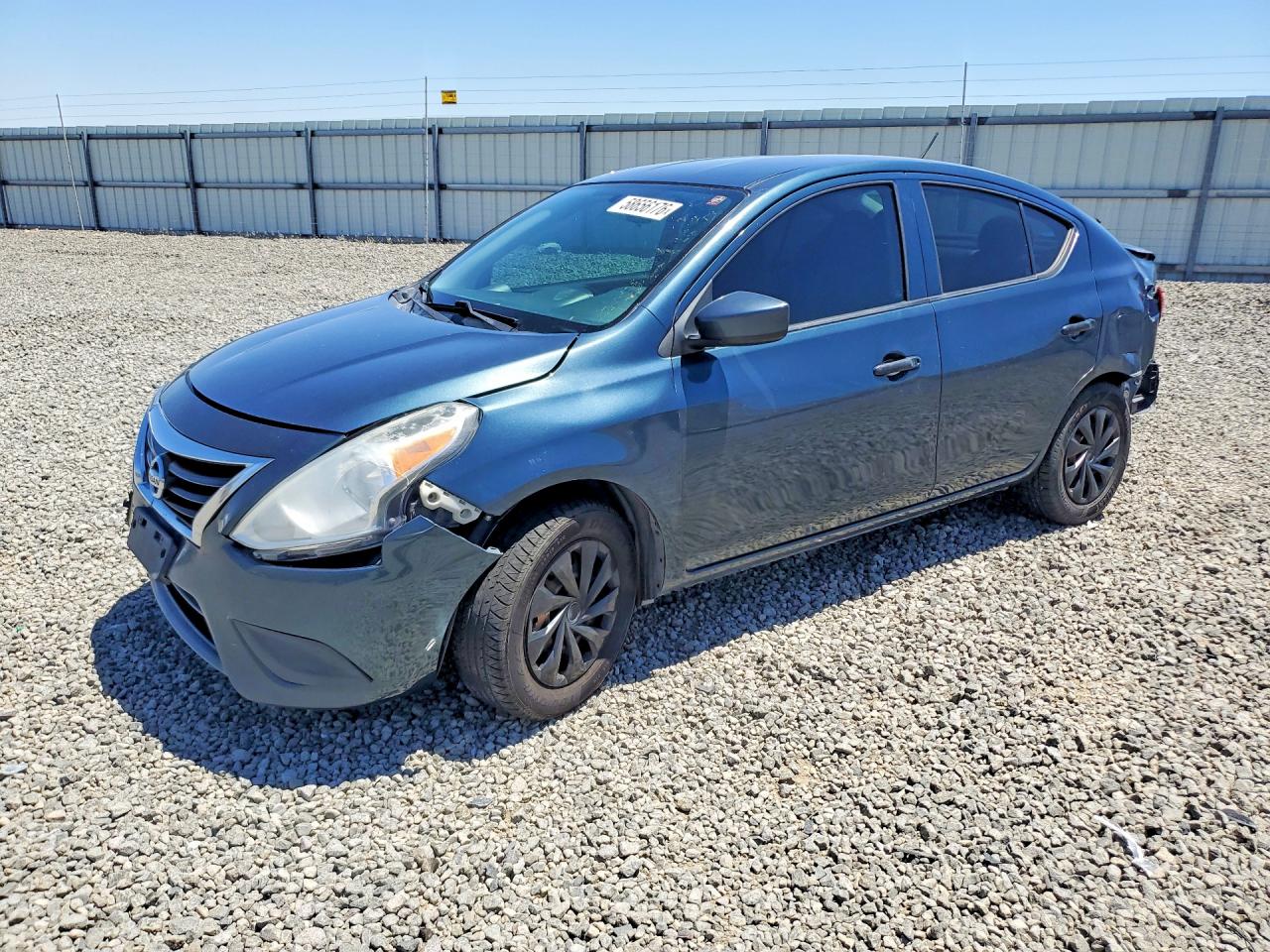 2016 NISSAN VERSA