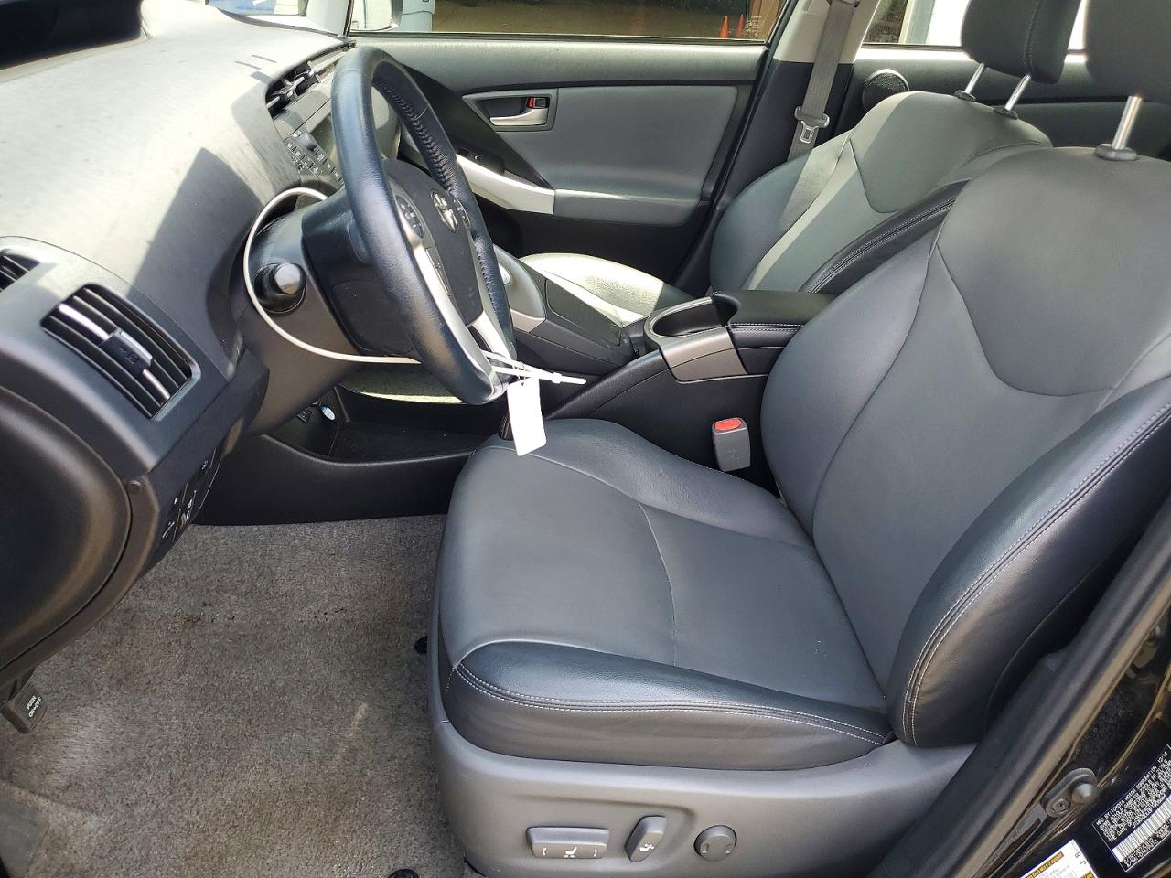 2015 TOYOTA PRIUS