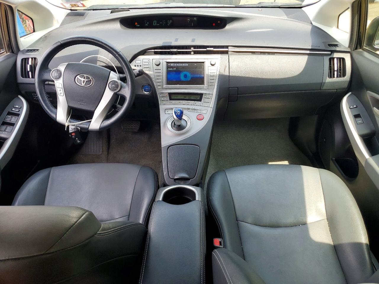 2015 TOYOTA PRIUS