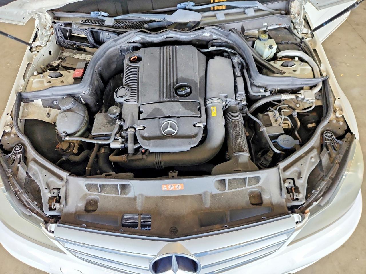2012 MERCEDES-BENZ C-CLASS