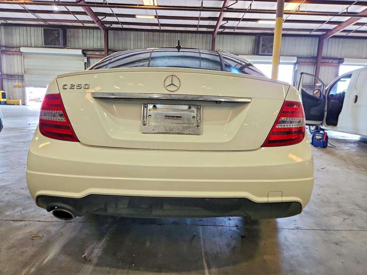 2012 MERCEDES-BENZ C-CLASS