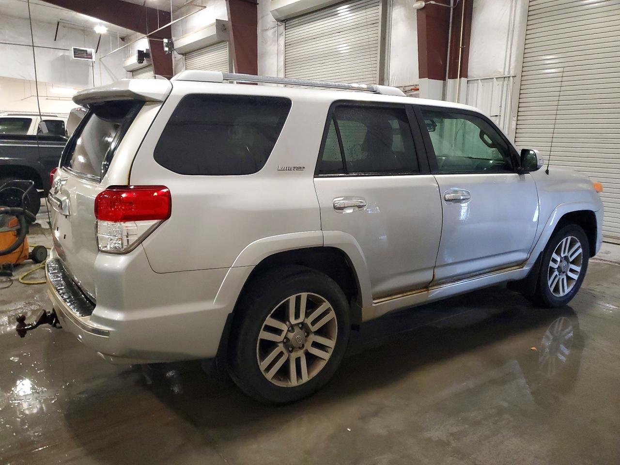 2011 TOYOTA 4RUNNER