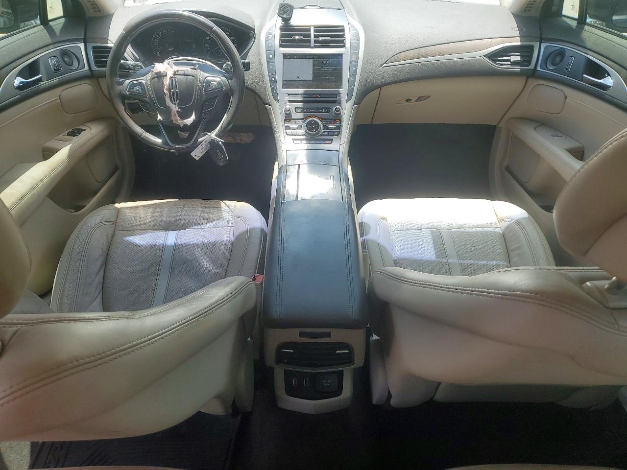 2017 LINCOLN MKZ