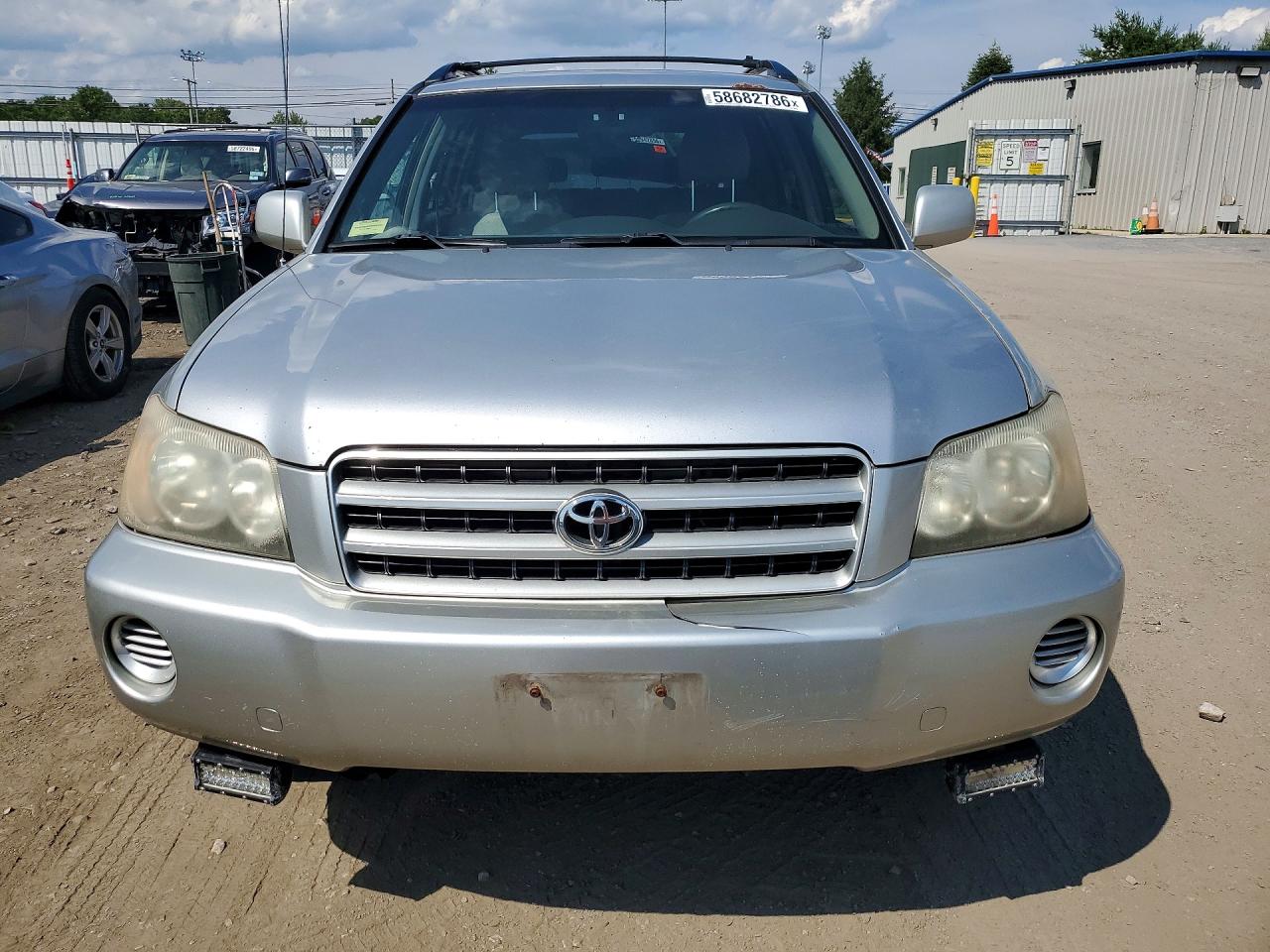 2002 TOYOTA HIGHLANDER