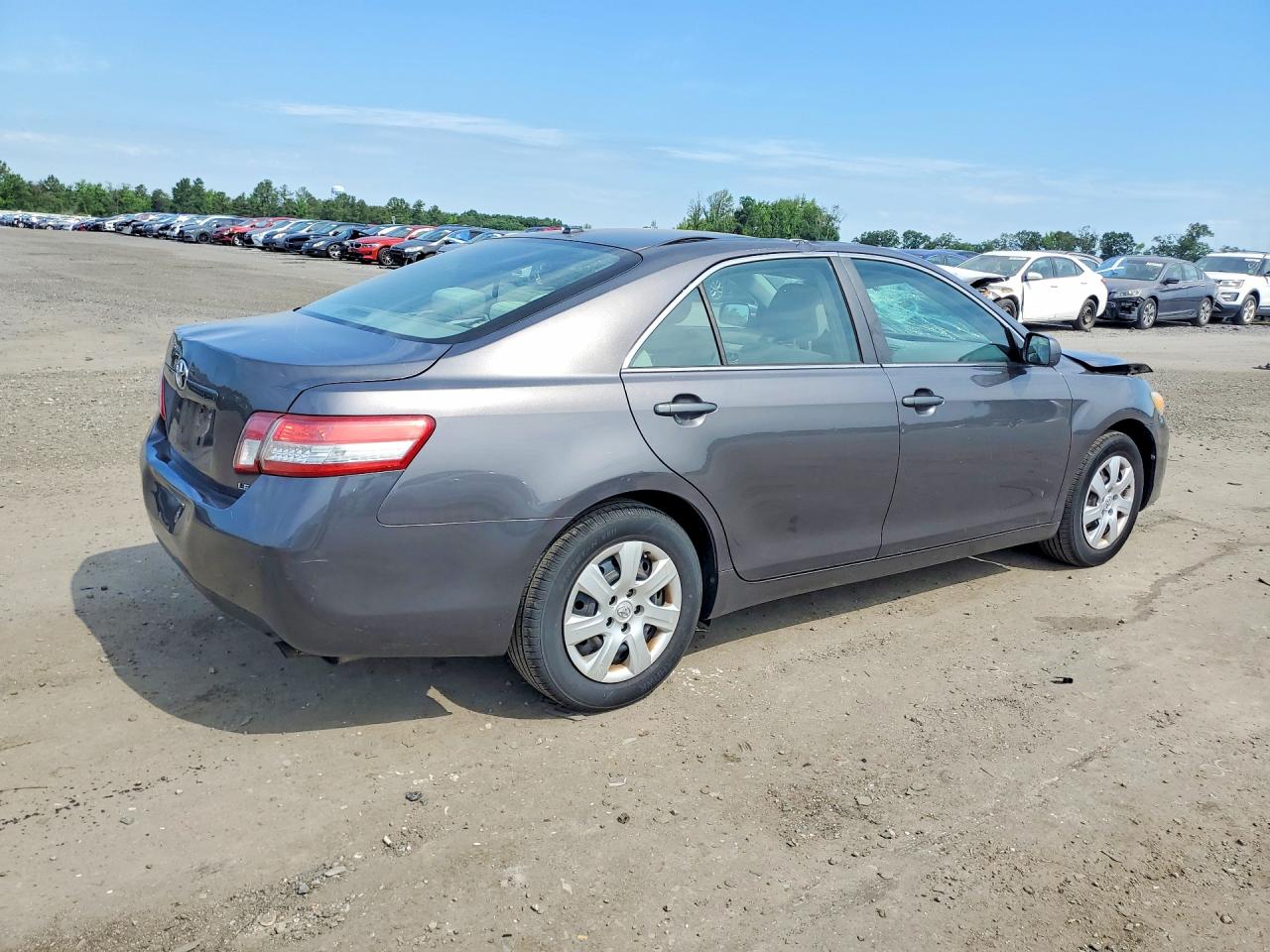2011 TOYOTA CAMRY