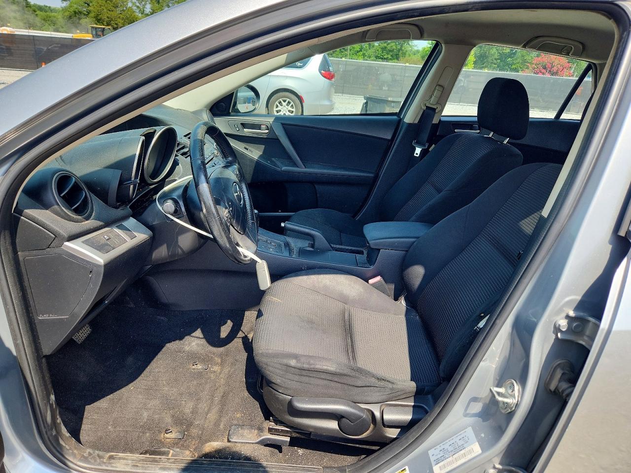 2013 MAZDA 3