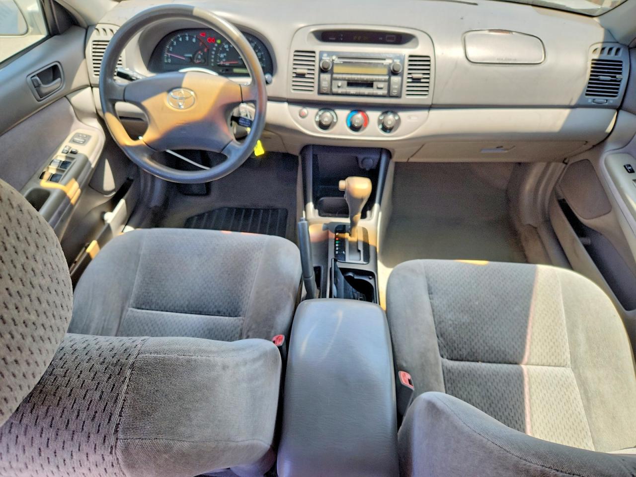 2004 TOYOTA CAMRY