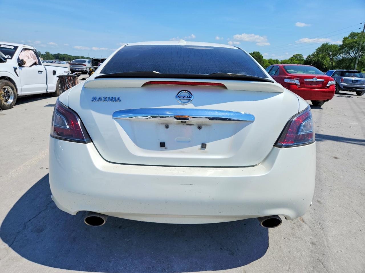 2014 NISSAN MAXIMA