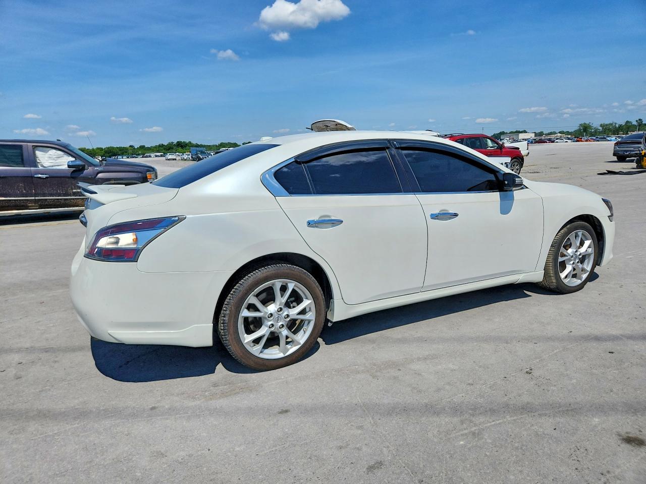 2014 NISSAN MAXIMA