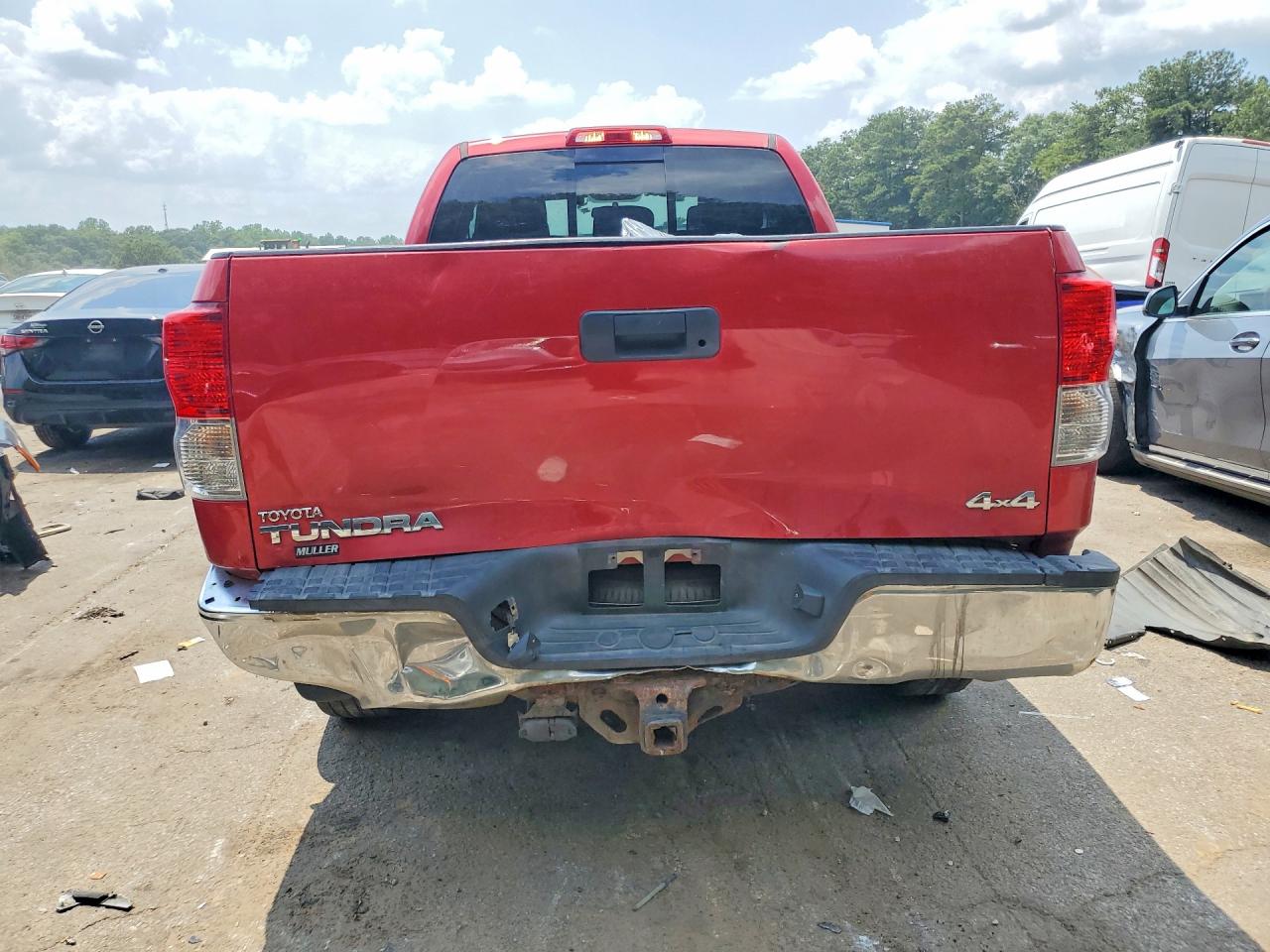 2013 TOYOTA TUNDRA