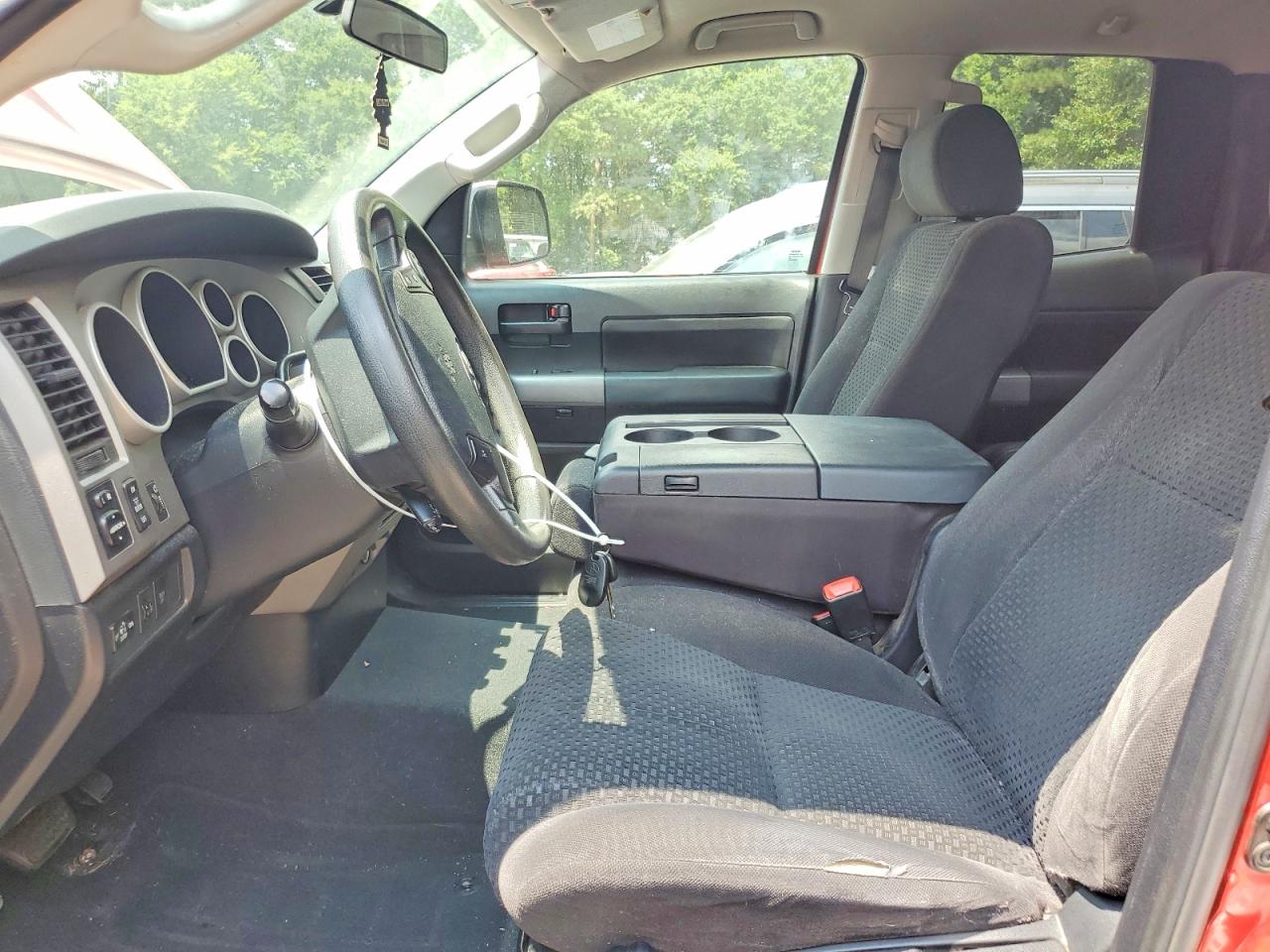 2013 TOYOTA TUNDRA