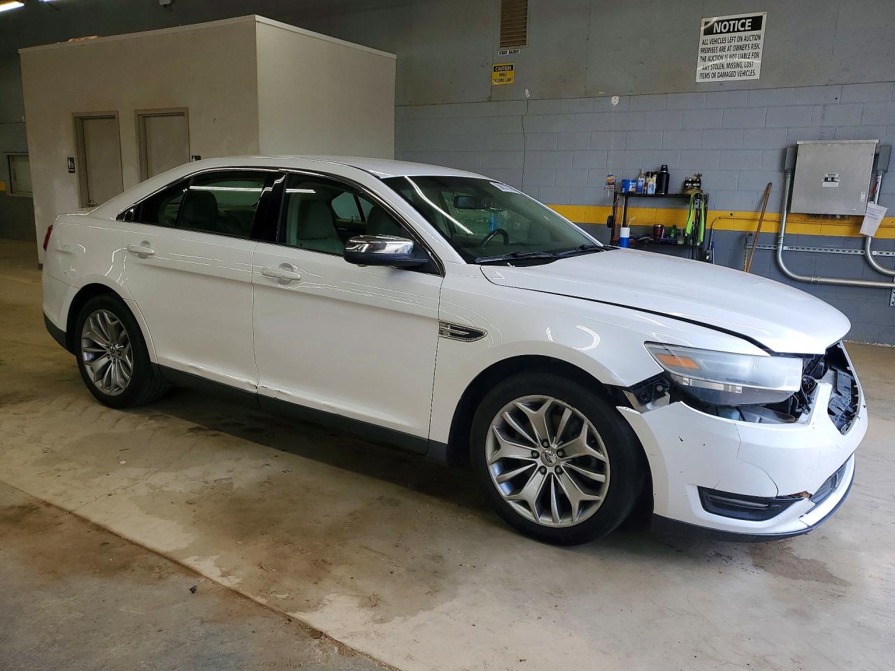 2014 FORD TAURUS