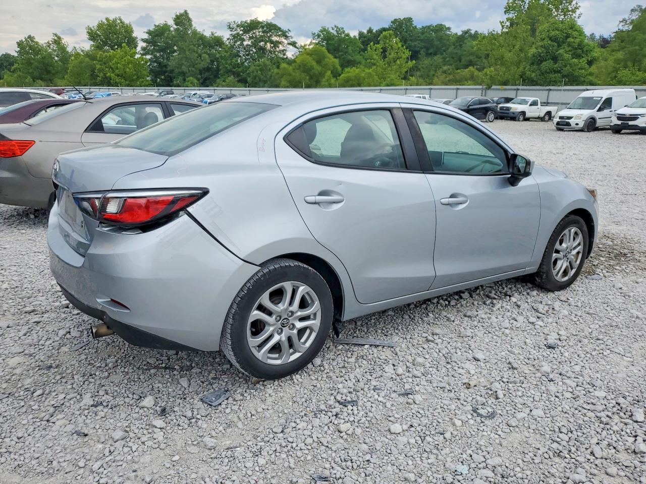 2018 TOYOTA YARIS