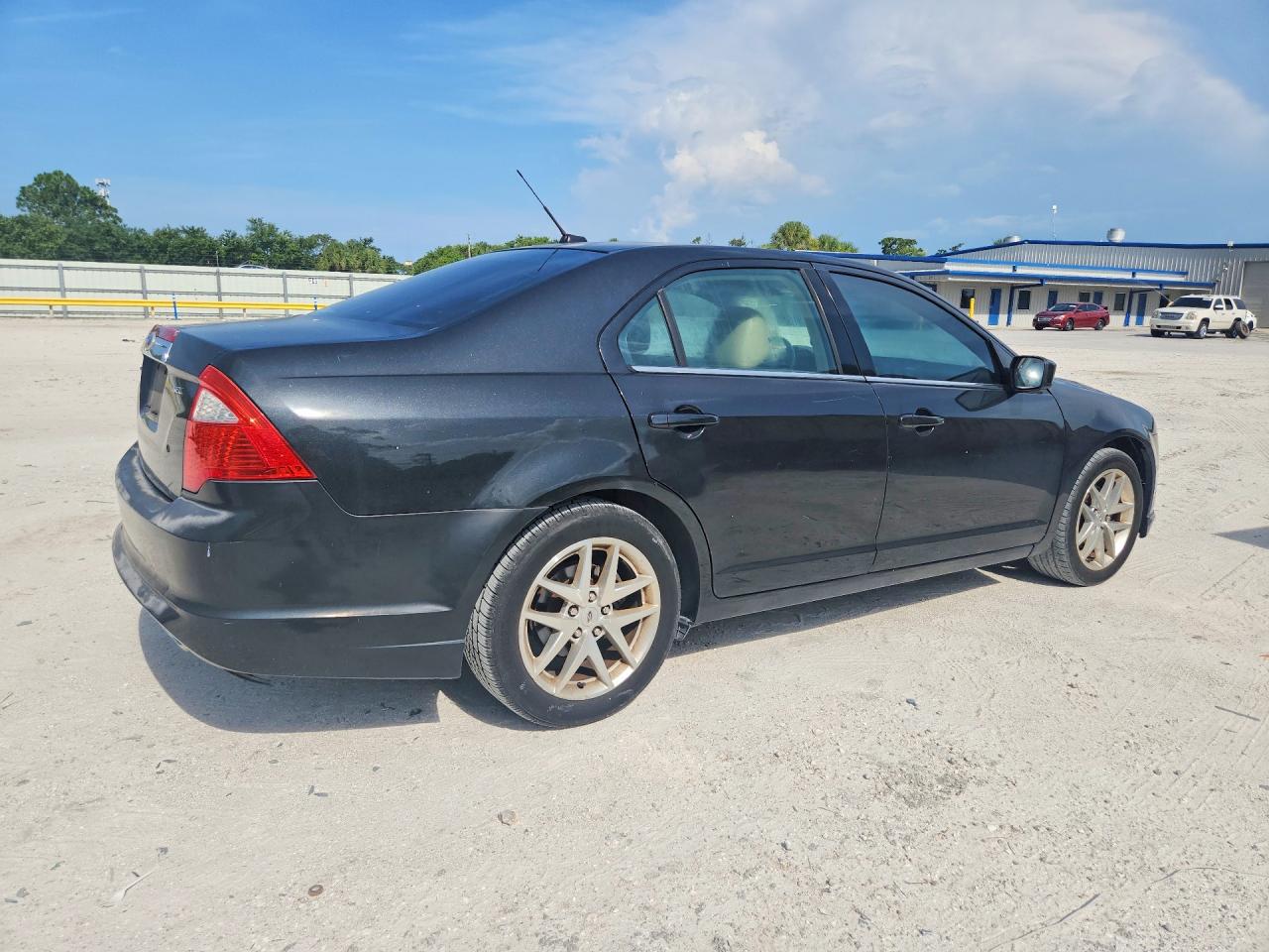 2010 FORD FUSION