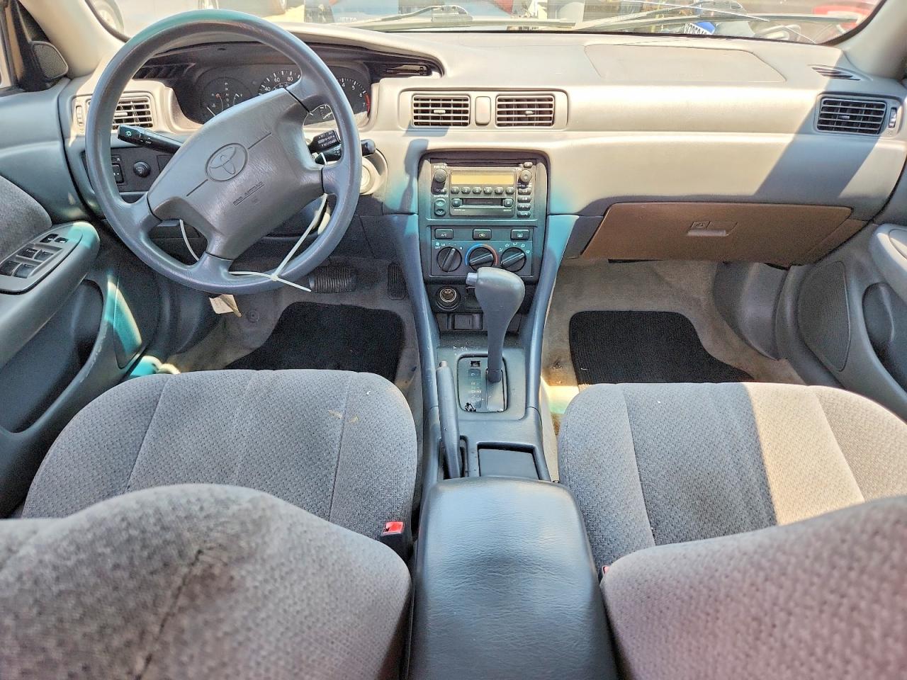 2001 TOYOTA CAMRY