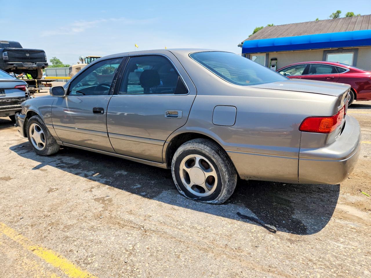 2001 TOYOTA CAMRY