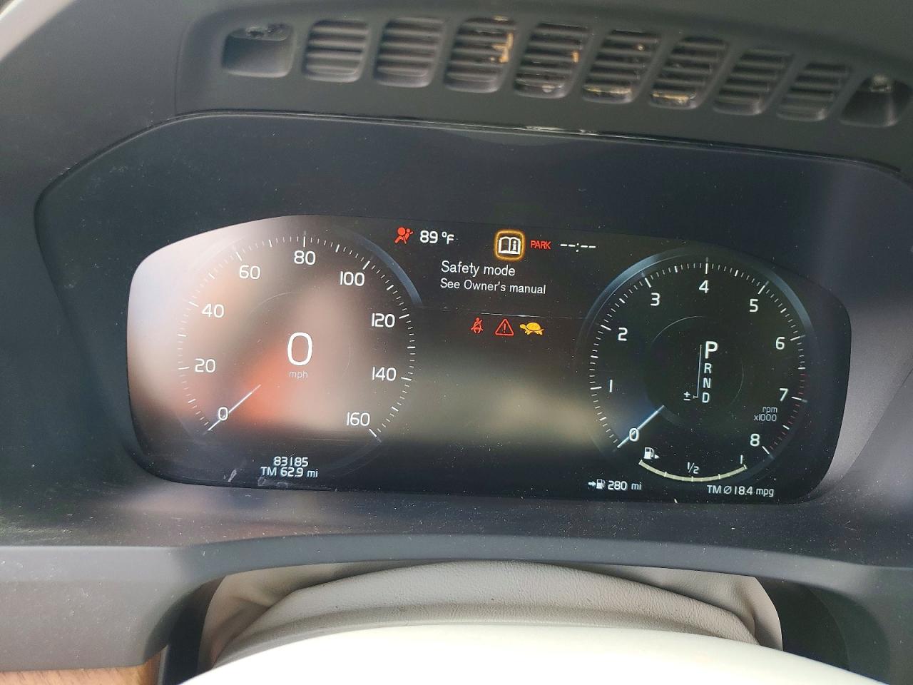 2022 VOLVO XC90