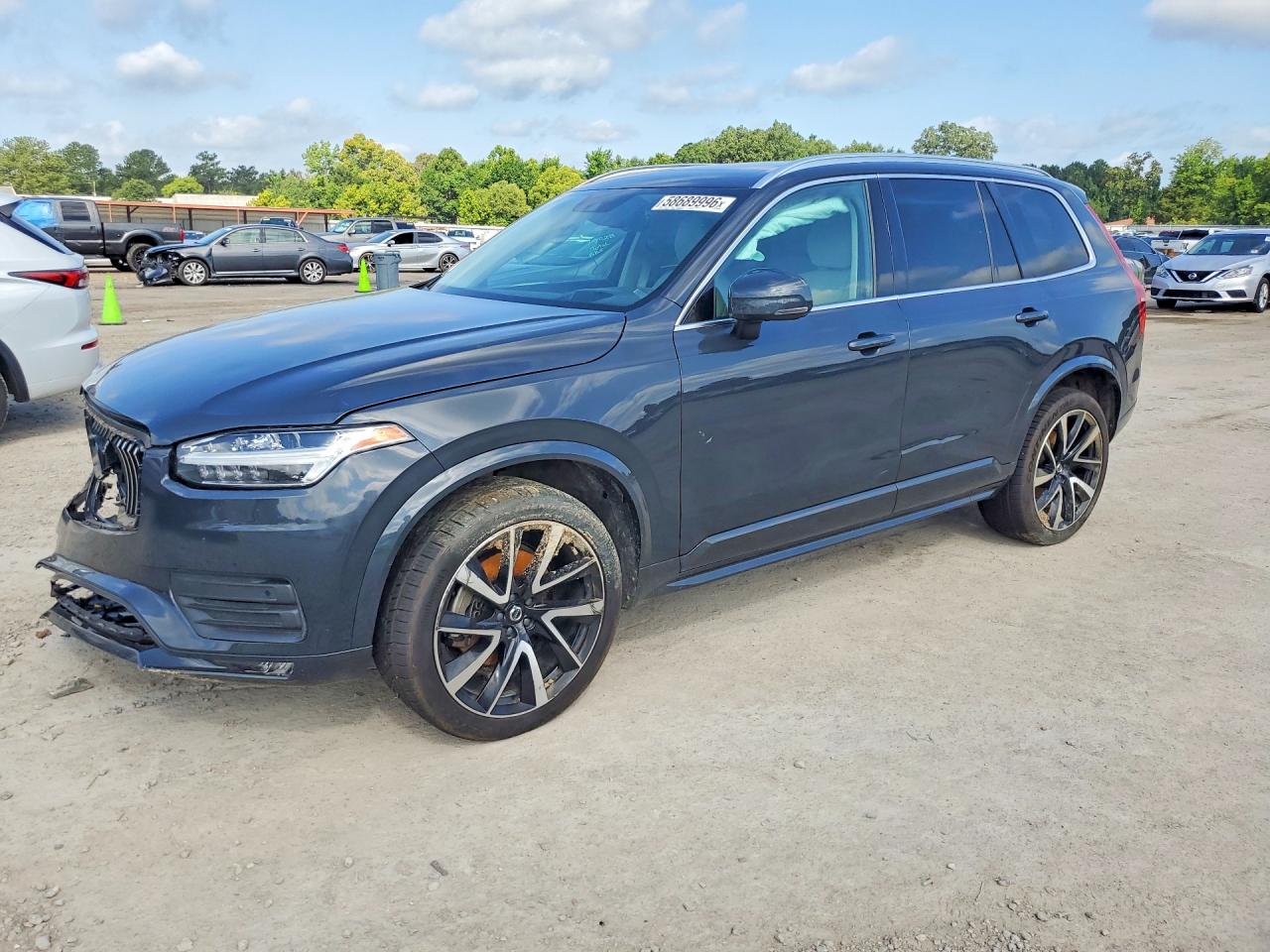 2022 VOLVO XC90