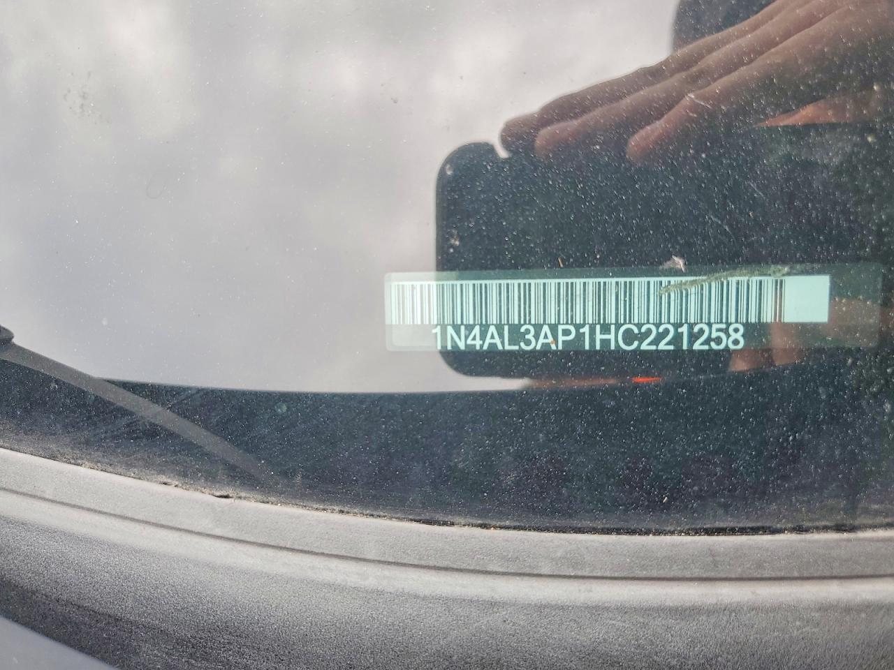 2017 NISSAN ALTIMA