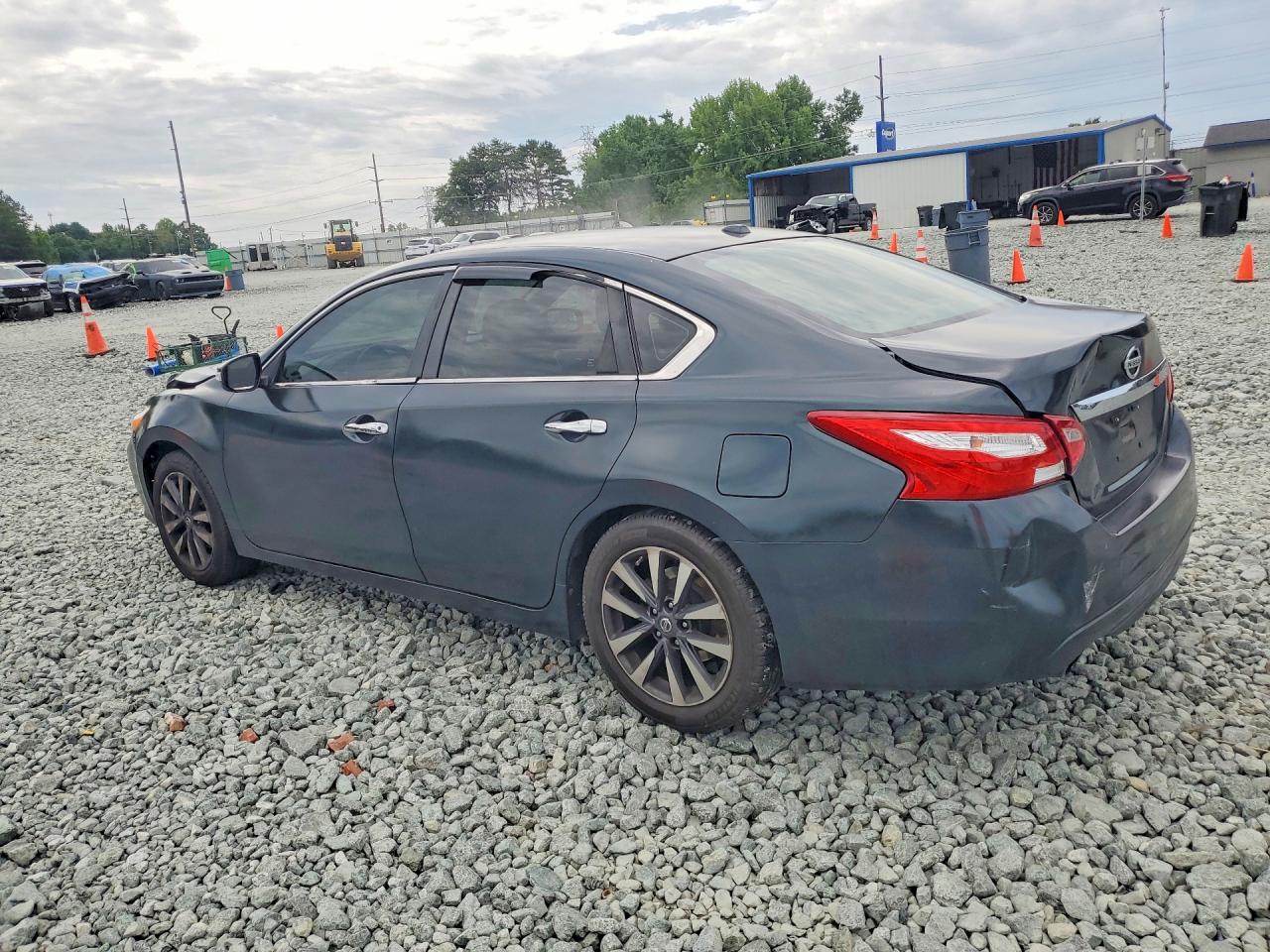 2017 NISSAN ALTIMA