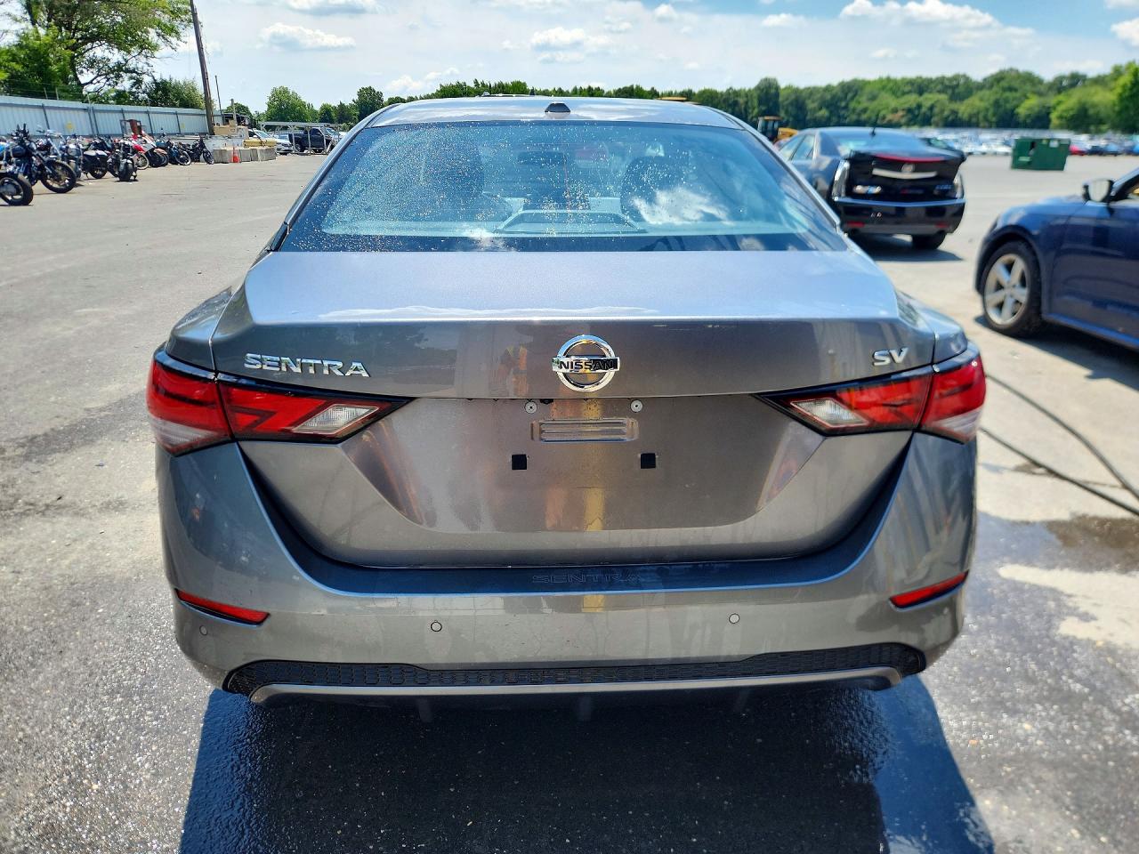 2022 NISSAN SENTRA