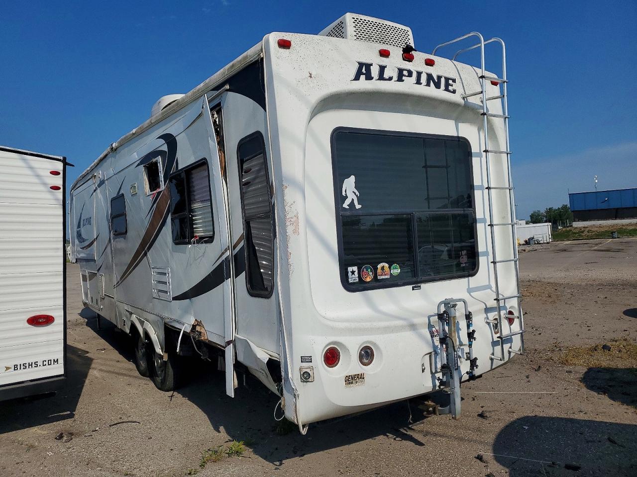 2010 KEYSTONE RV RECREATION