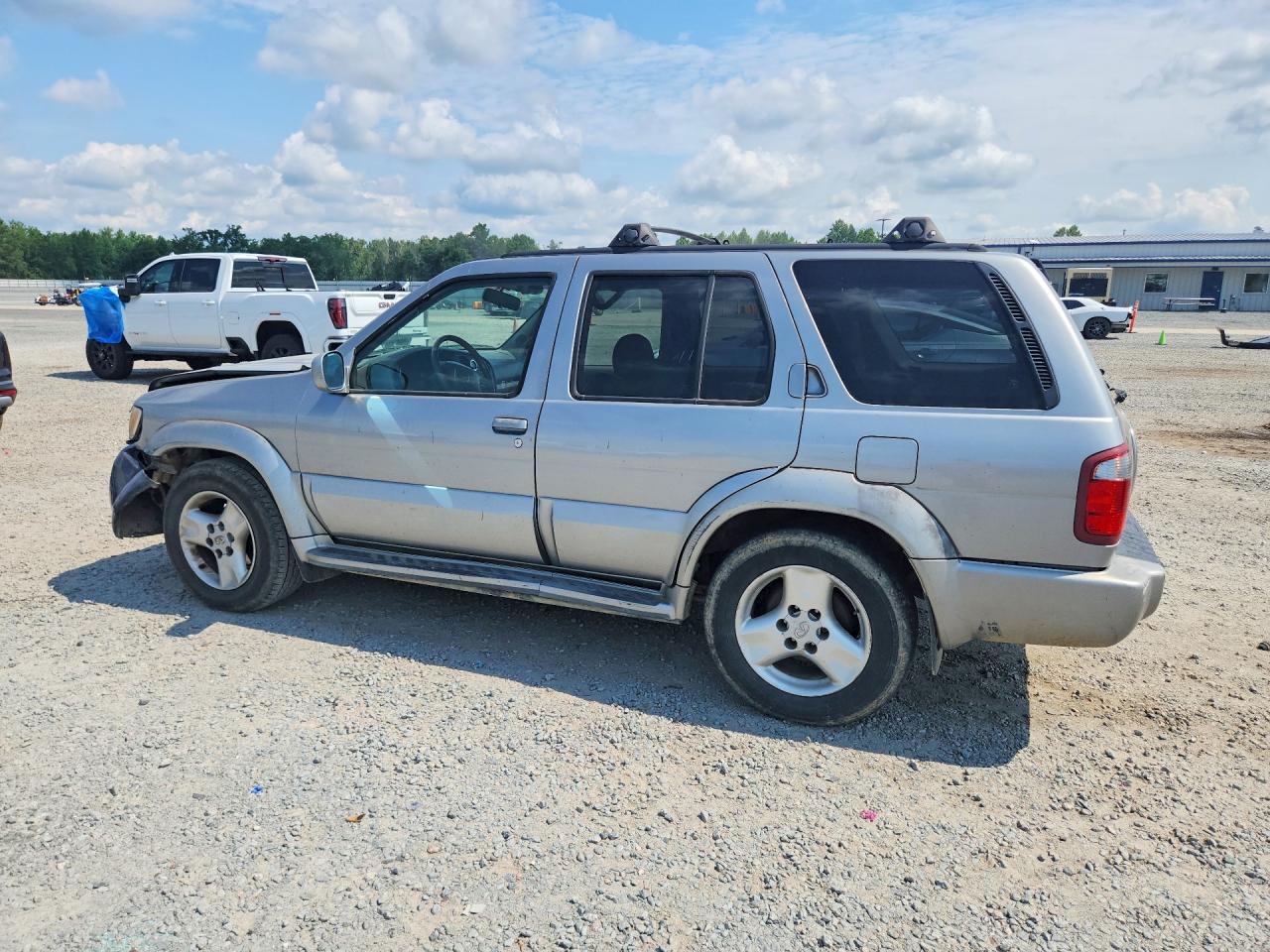 2001 INFINITI QX4