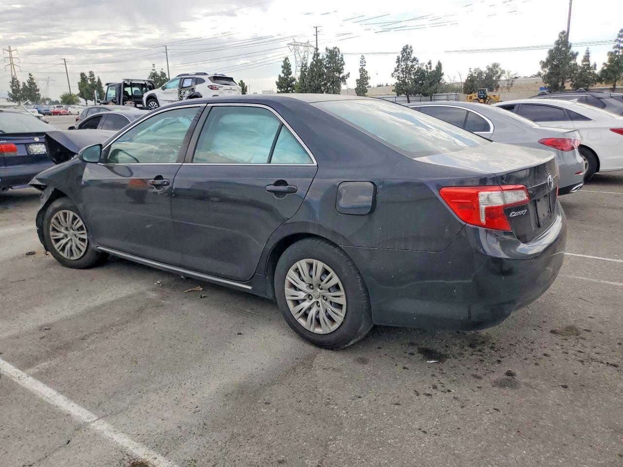 2014 TOYOTA CAMRY