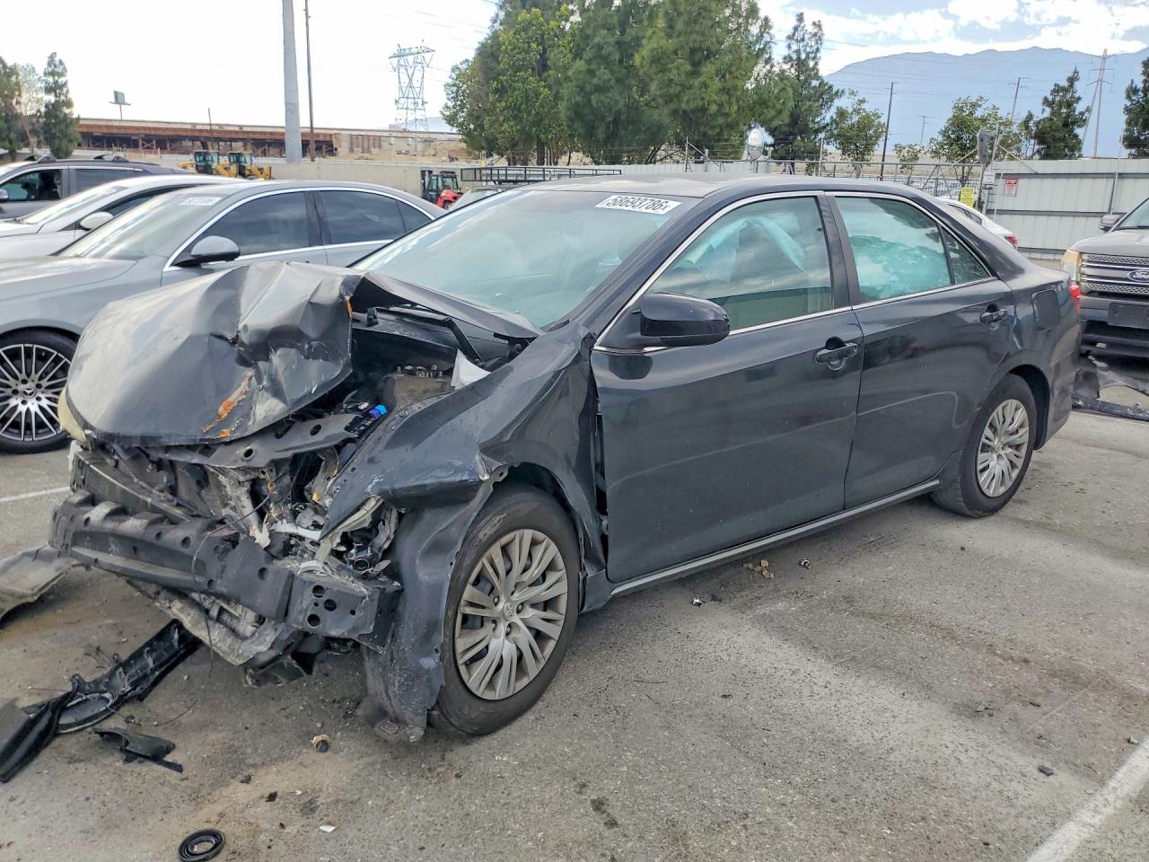 2014 TOYOTA CAMRY
