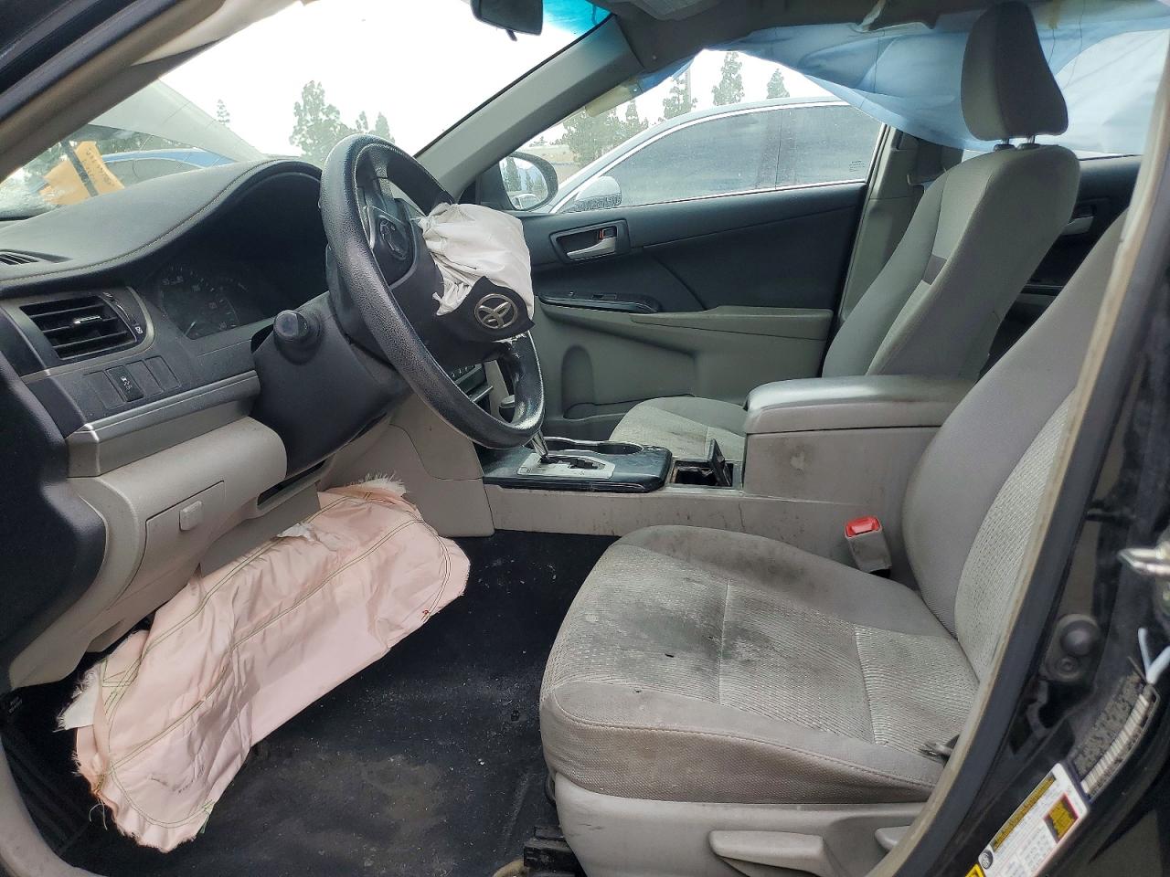 2014 TOYOTA CAMRY