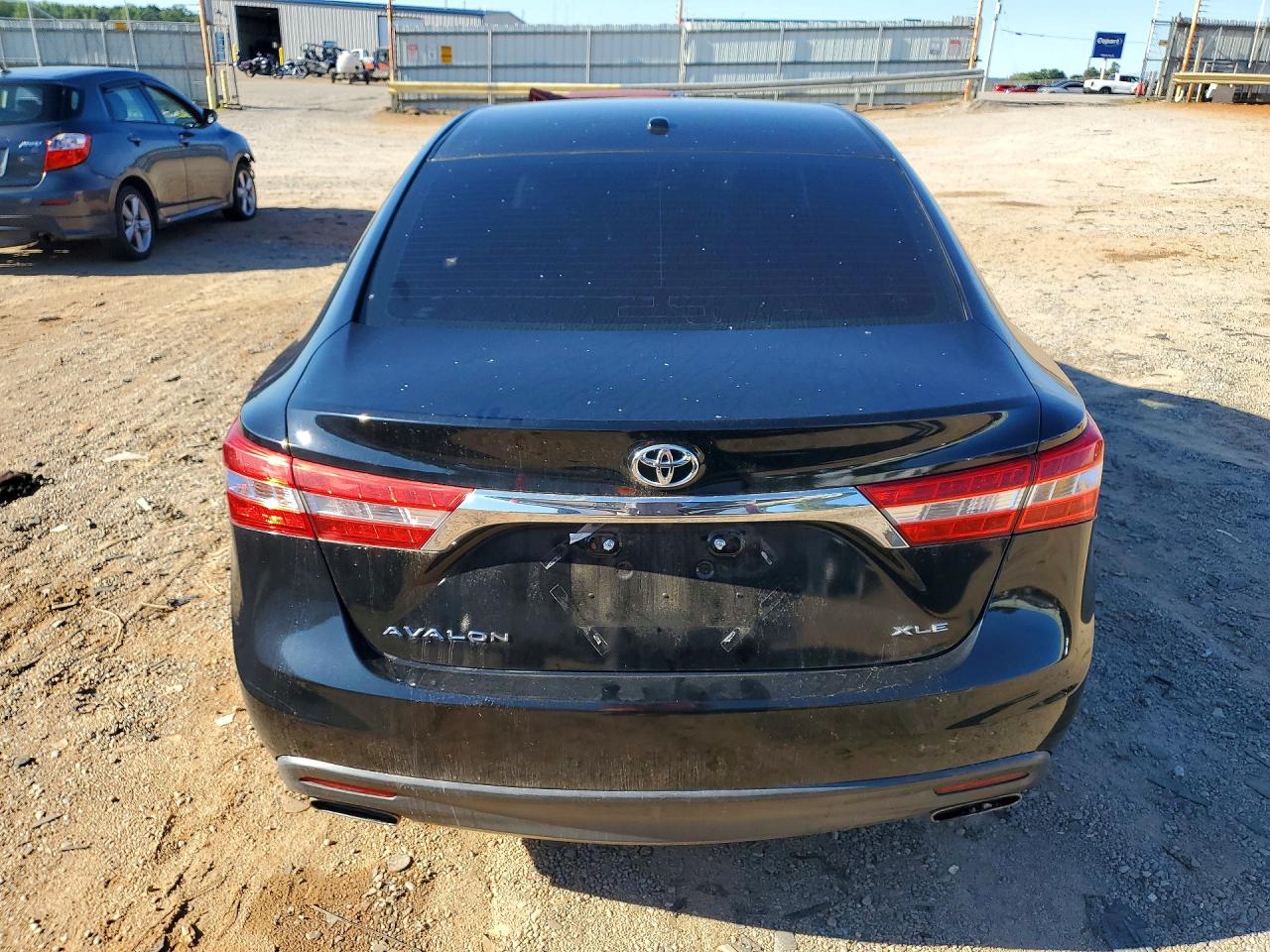 2015 TOYOTA AVALON