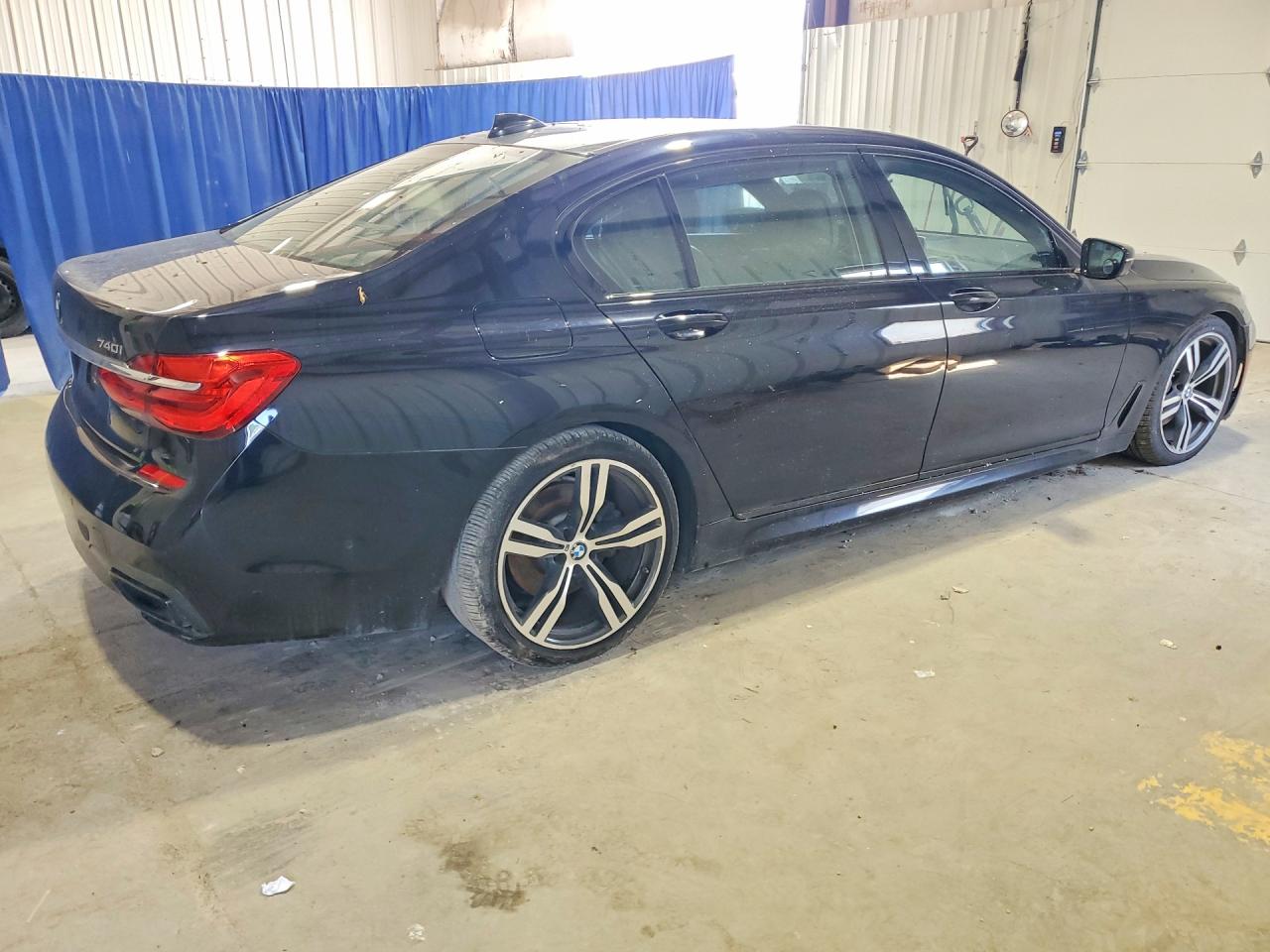 2016 BMW 7 SERIES