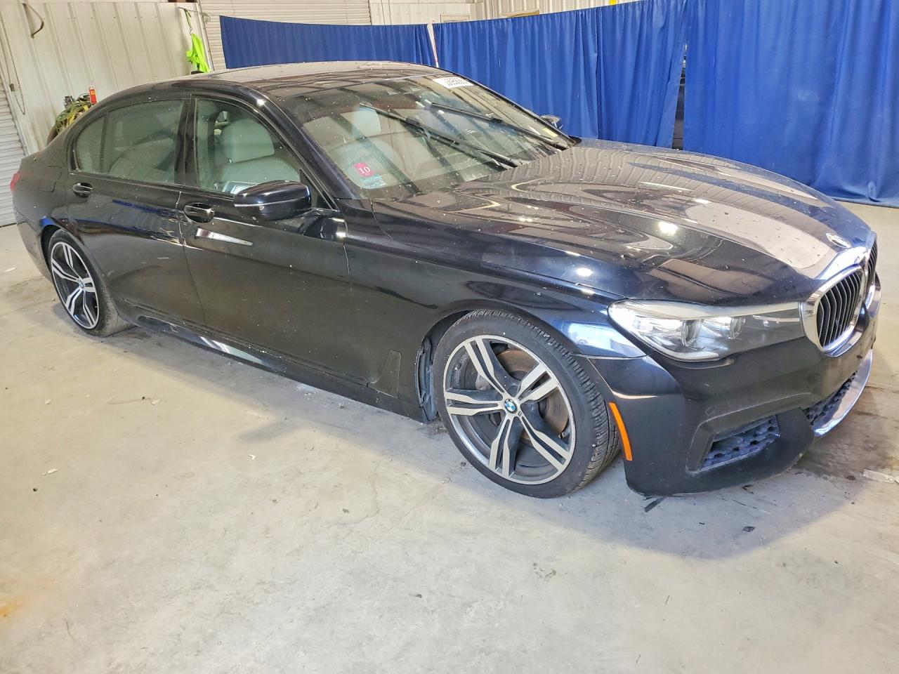 2016 BMW 7 SERIES