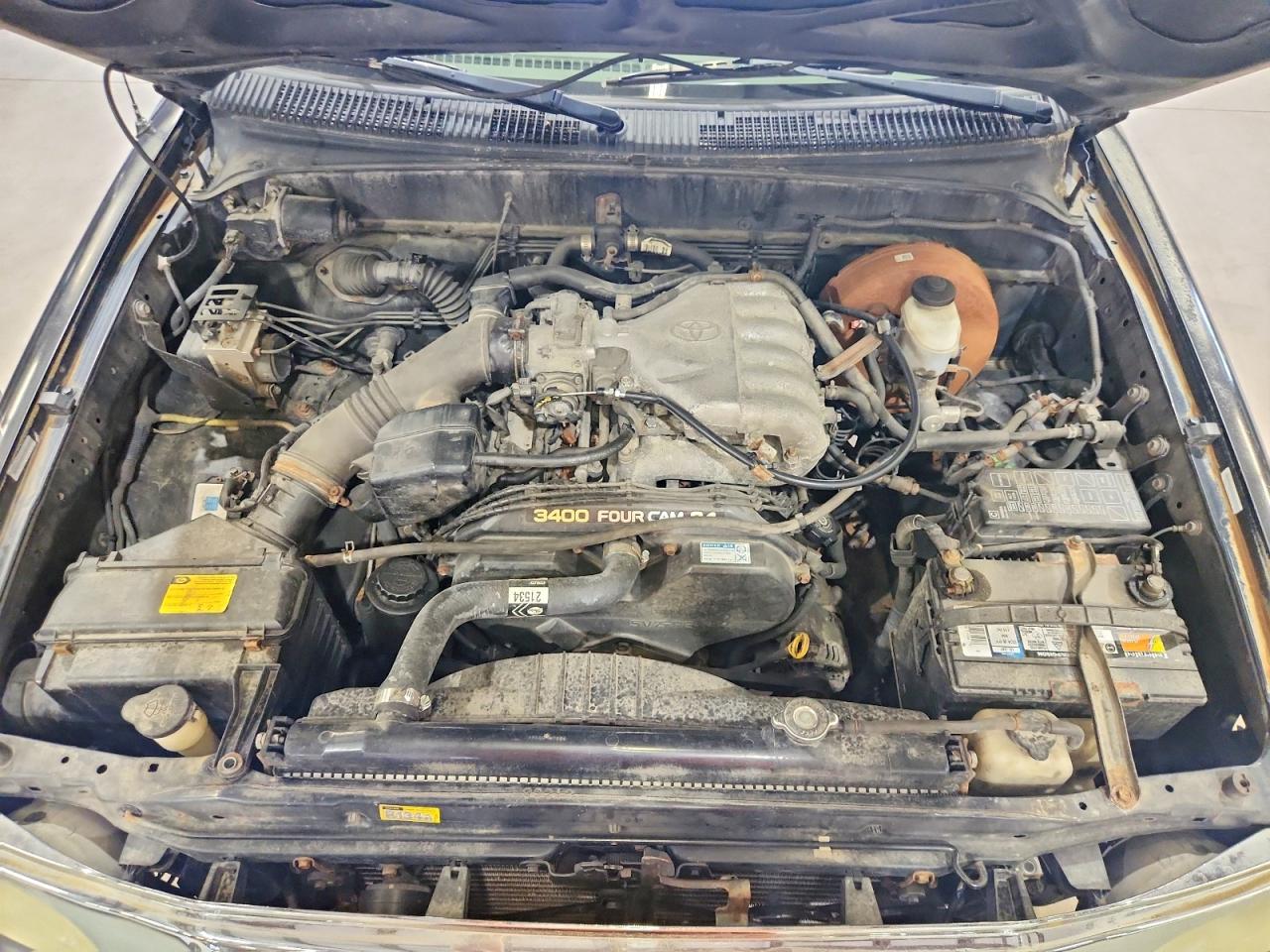 2004 TOYOTA TACOMA