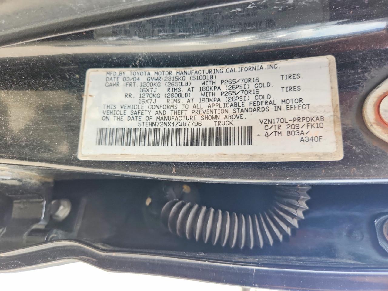 2004 TOYOTA TACOMA