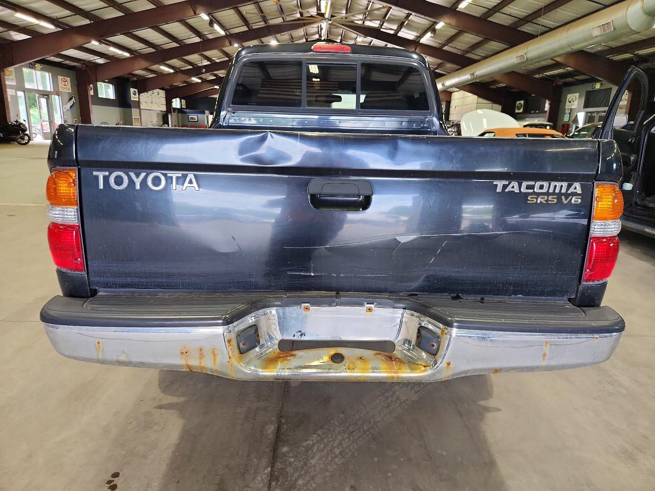 2004 TOYOTA TACOMA
