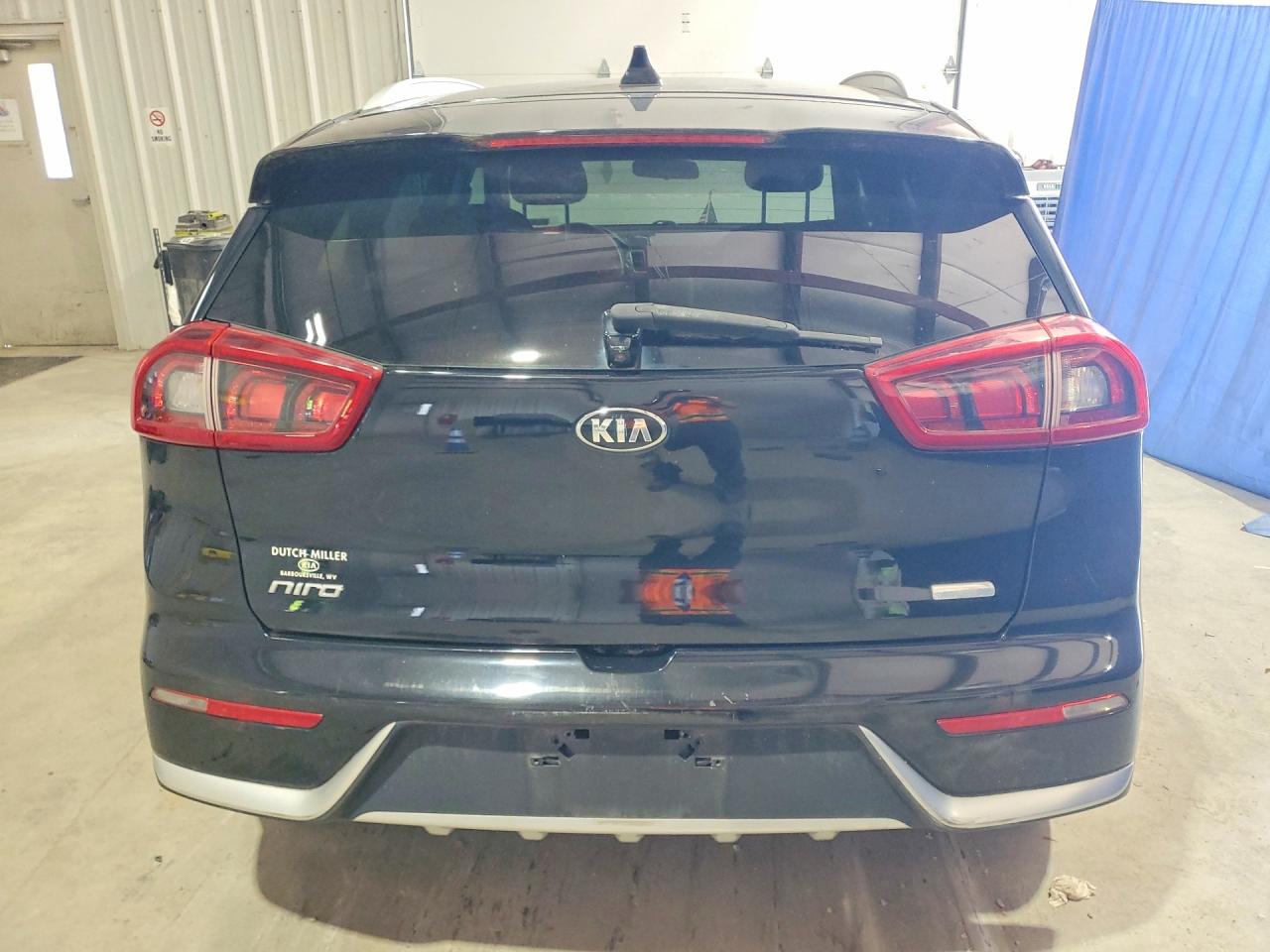 2017 KIA NIRO