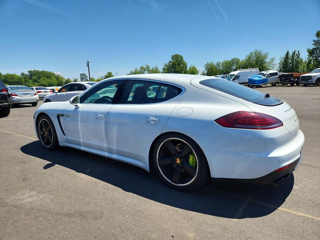 2016 PORSCHE PANAMERA
