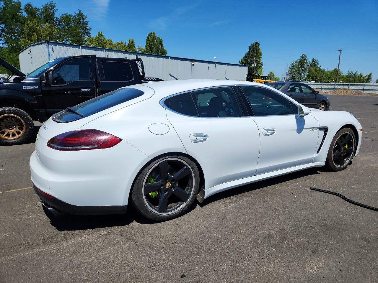 2016 PORSCHE PANAMERA
